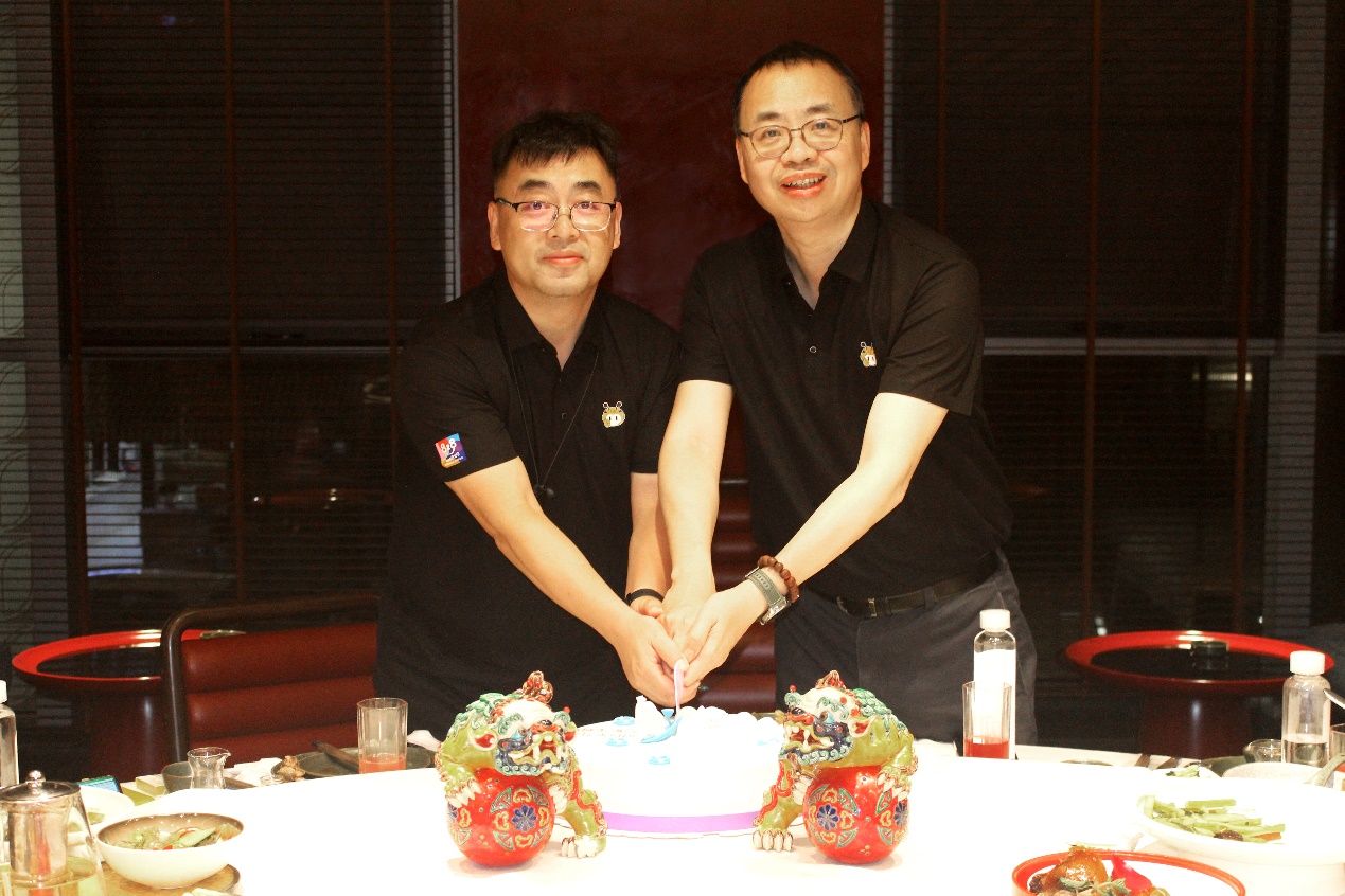 ڲtengbo9885-